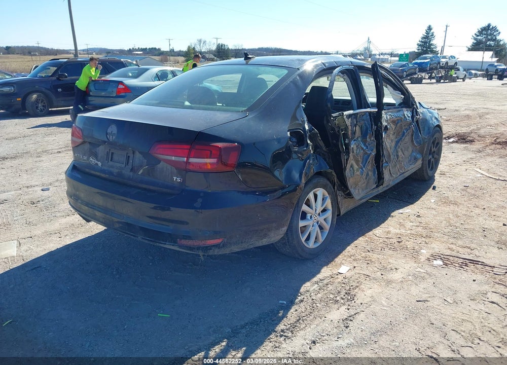 2017 VOLKSWAGEN JETTA 1.4T SE VIN: 3VWB67AJ2HM341588