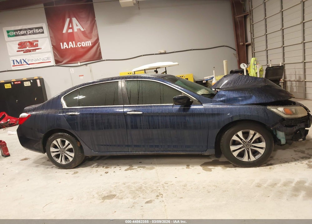 2015 HONDA ACCORD LX VIN: 1HGCR2F39FA155926