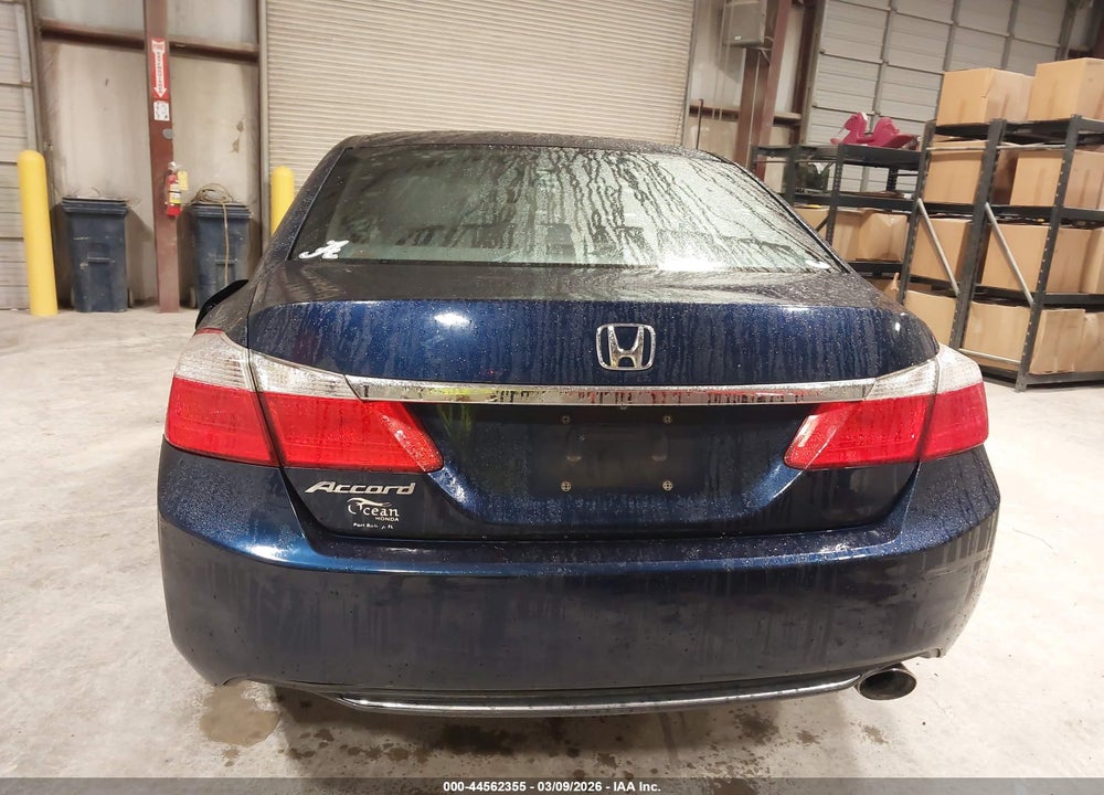 2015 HONDA ACCORD LX VIN: 1HGCR2F39FA155926