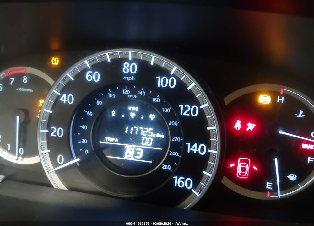 2015 HONDA ACCORD LX VIN: 1HGCR2F39FA155926