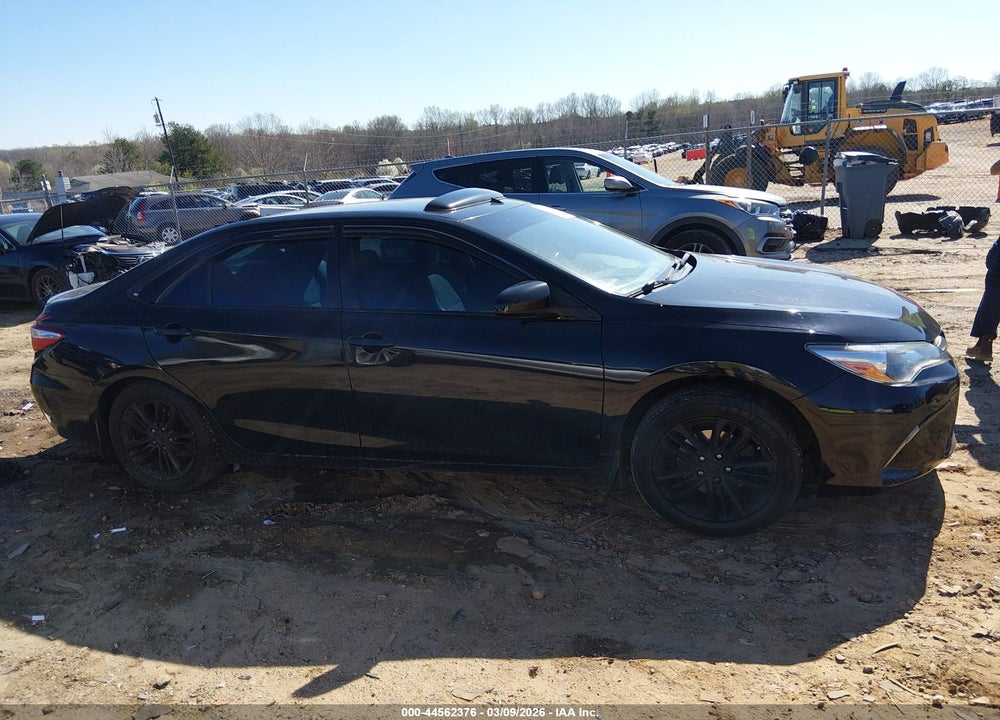 2017 TOYOTA CAMRY SE VIN: 4T1BF1FK2HU318515