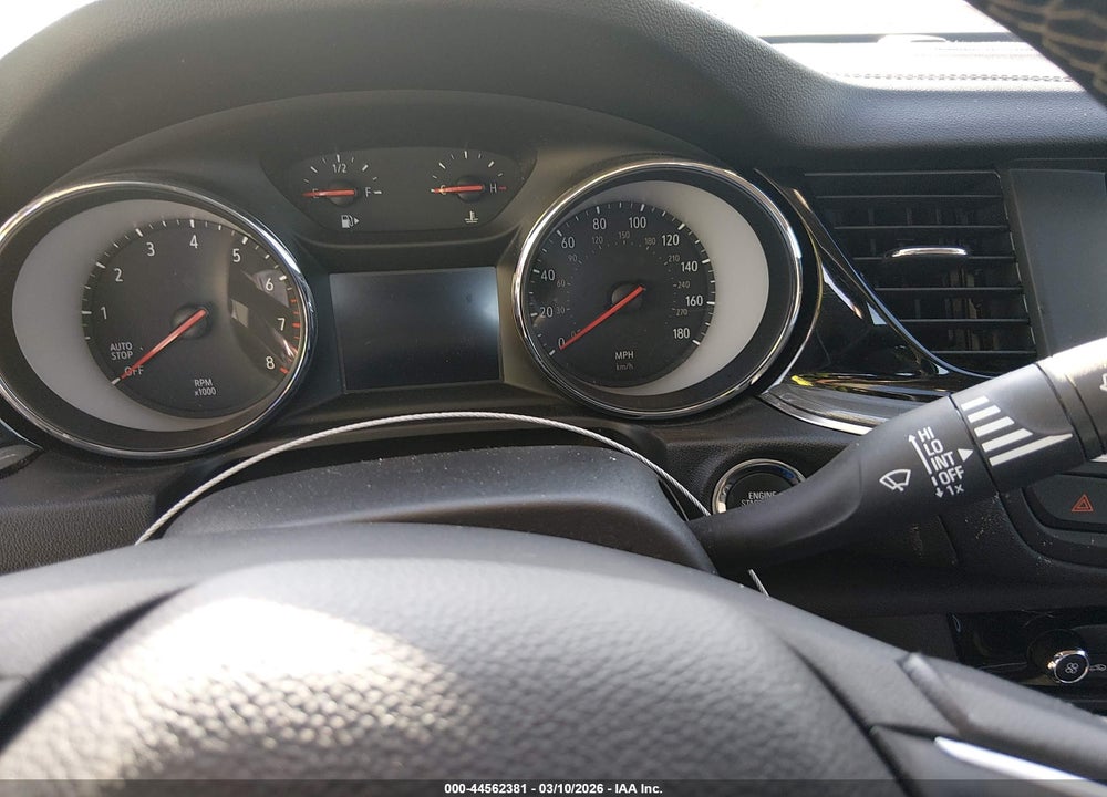 2018 BUICK REGAL SPORTBACK PREFERRED VIN: W04GL6SX2J1147493