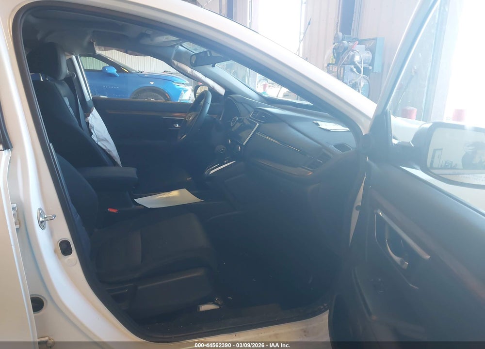 2018 HONDA CR-V EX VIN: 2HKRW2H5XJH657524
