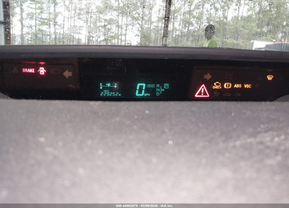 2005 TOYOTA PRIUS VIN: JTDKB20U150132726