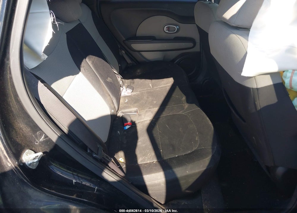 2014 KIA SOUL VIN: KNDJN2A23E7044011