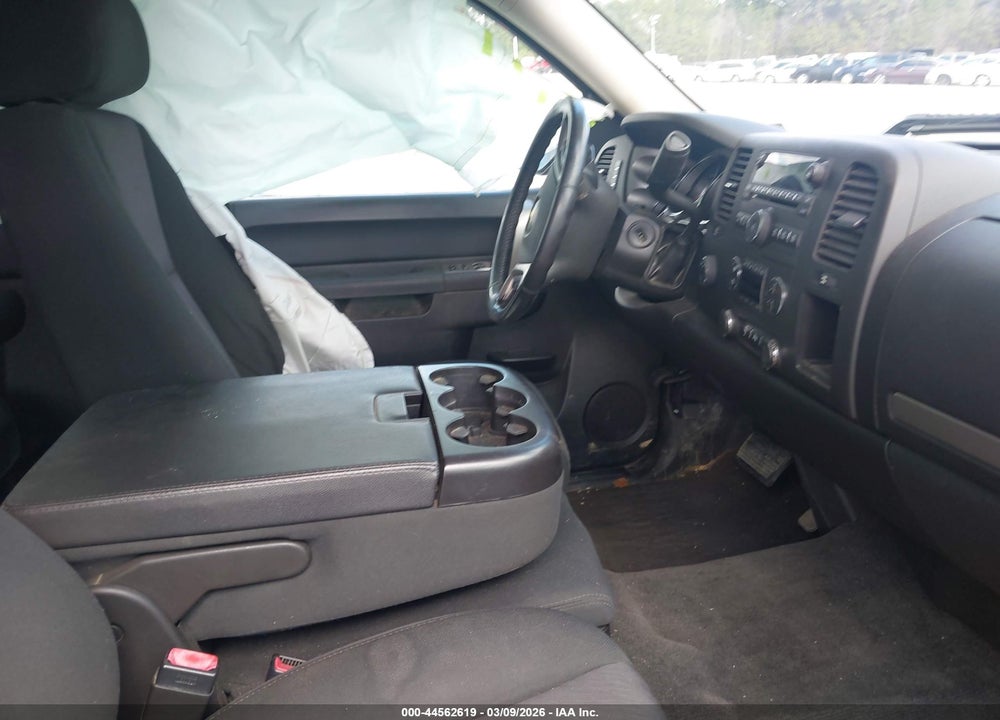2013 CHEVROLET SILVERADO 1500 LT VIN: 3GCPKSE79DG334362