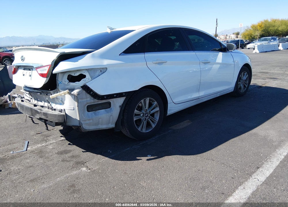 2013 HYUNDAI SONATA GLS VIN: 5NPEB4AC5DH787875