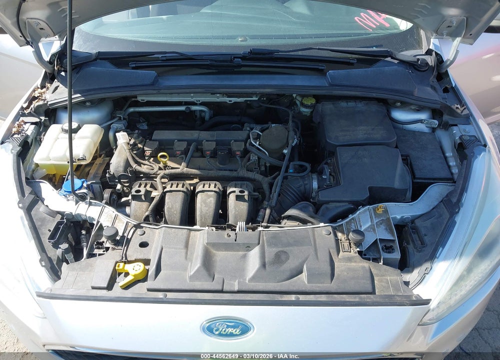 2015 FORD FOCUS SE VIN: 1FADP3K28FL201591