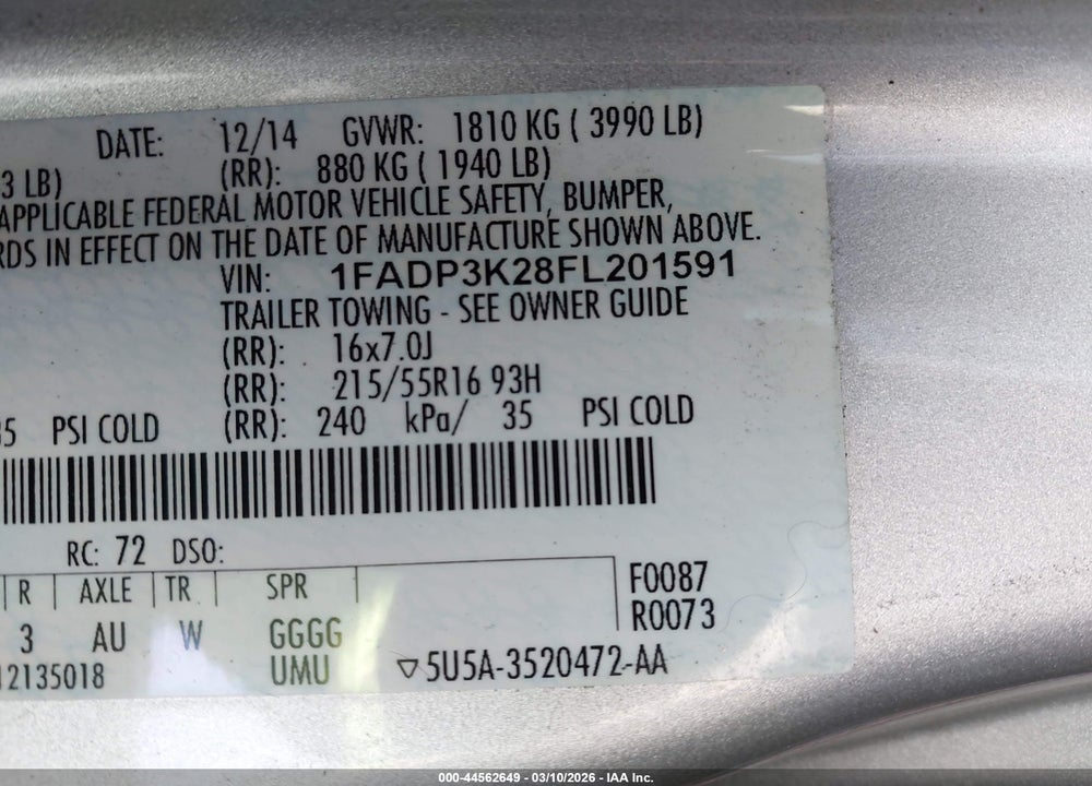 2015 FORD FOCUS SE VIN: 1FADP3K28FL201591