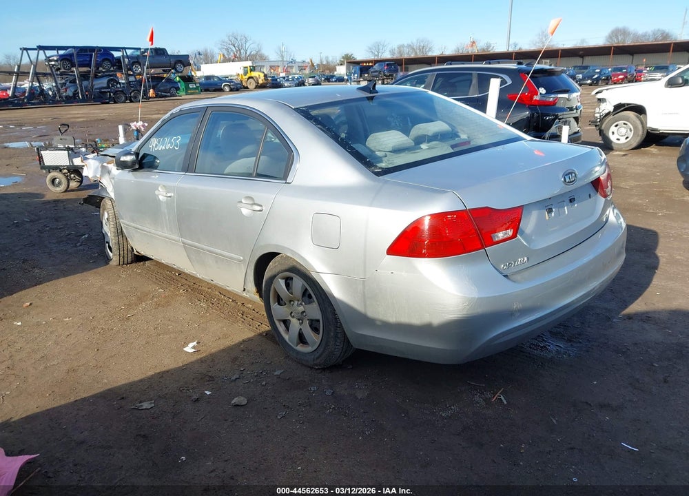 2009 KIA OPTIMA LX VIN: KNAGE228295322697