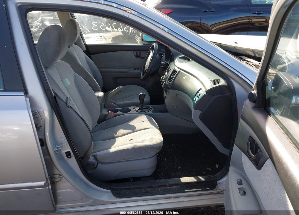 2009 KIA OPTIMA LX VIN: KNAGE228295322697