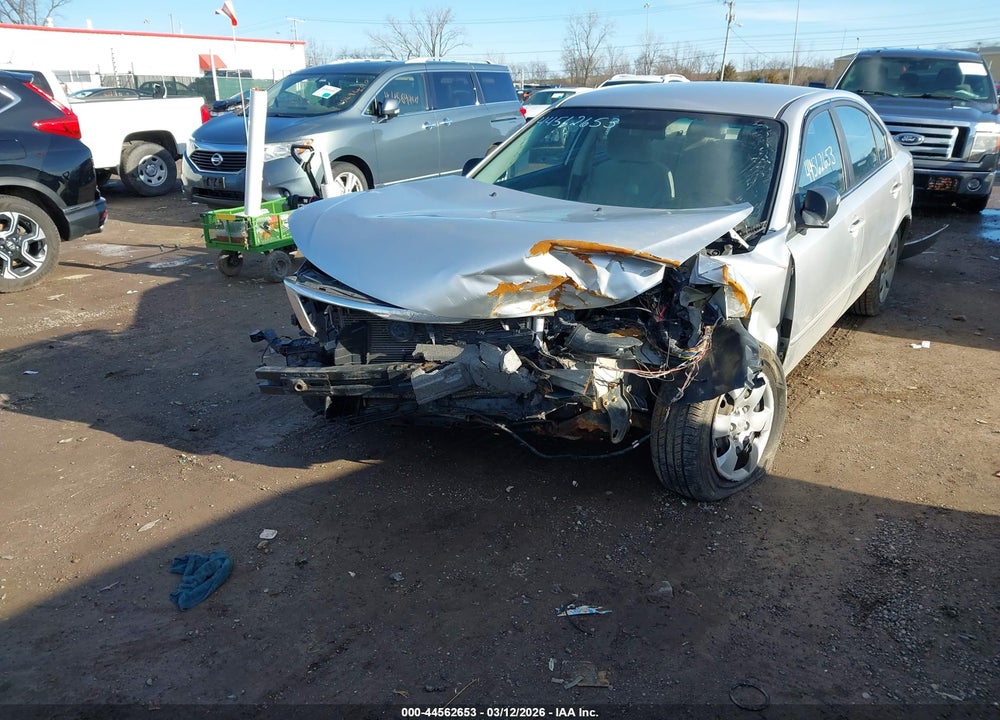 2009 KIA OPTIMA LX VIN: KNAGE228295322697