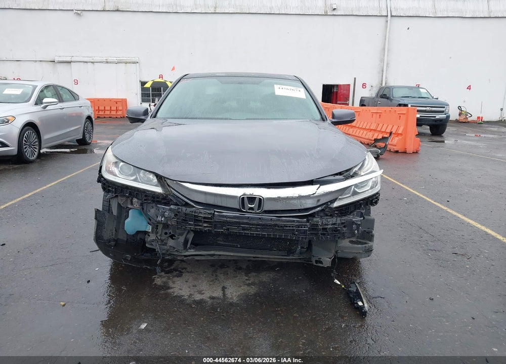 2016 HONDA ACCORD EX VIN: 1HGCR2F70GA129008