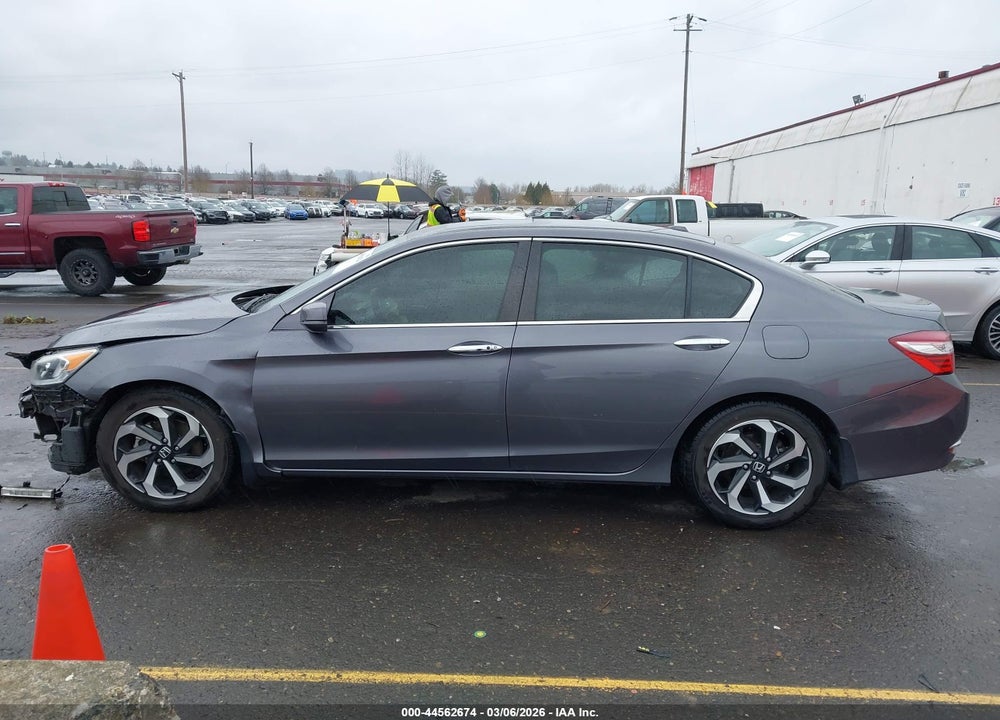 2016 HONDA ACCORD EX VIN: 1HGCR2F70GA129008
