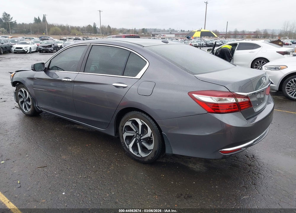 2016 HONDA ACCORD EX VIN: 1HGCR2F70GA129008