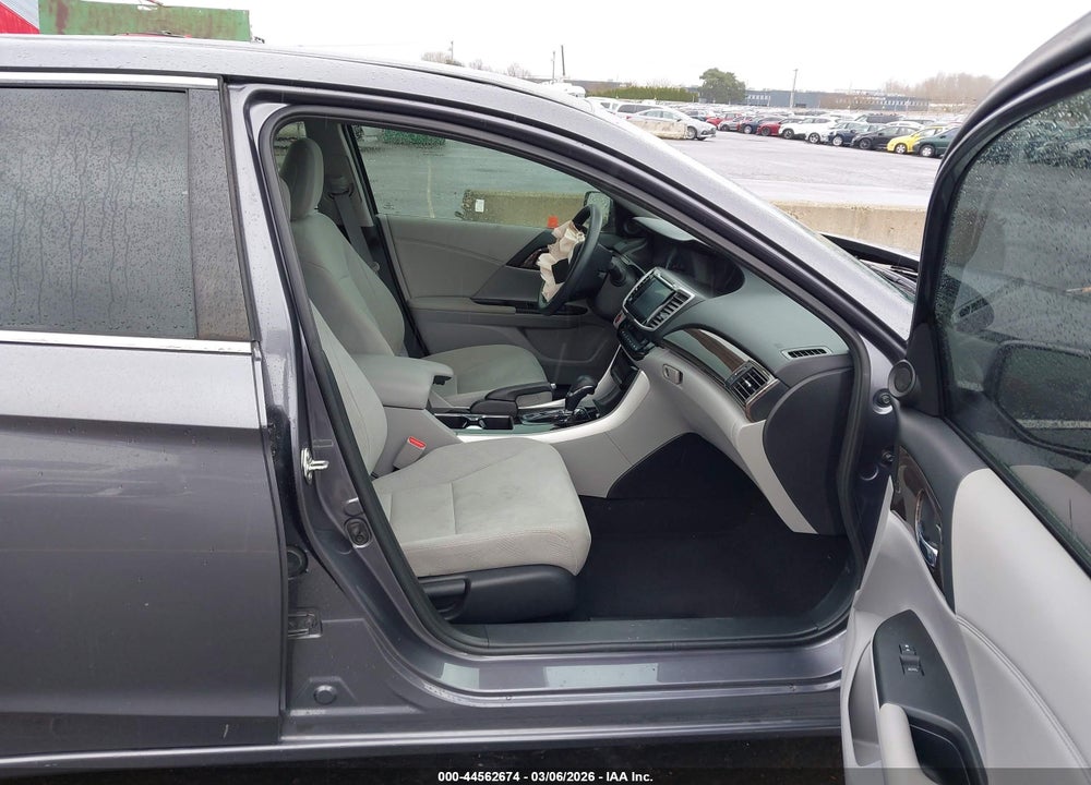 2016 HONDA ACCORD EX VIN: 1HGCR2F70GA129008