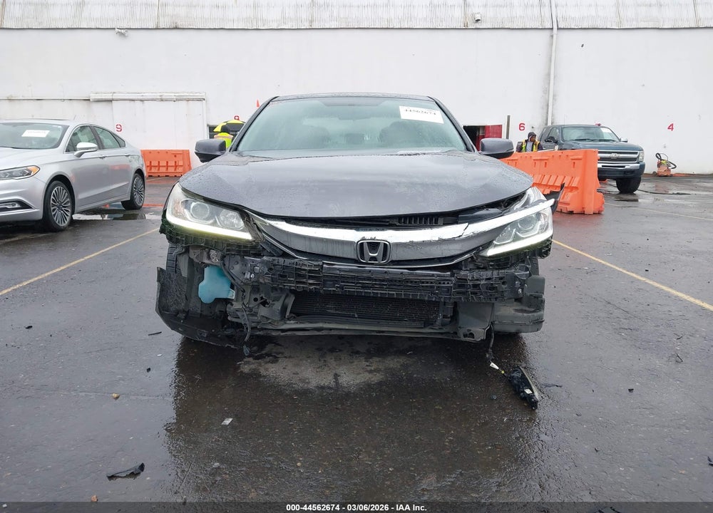 2016 HONDA ACCORD EX VIN: 1HGCR2F70GA129008