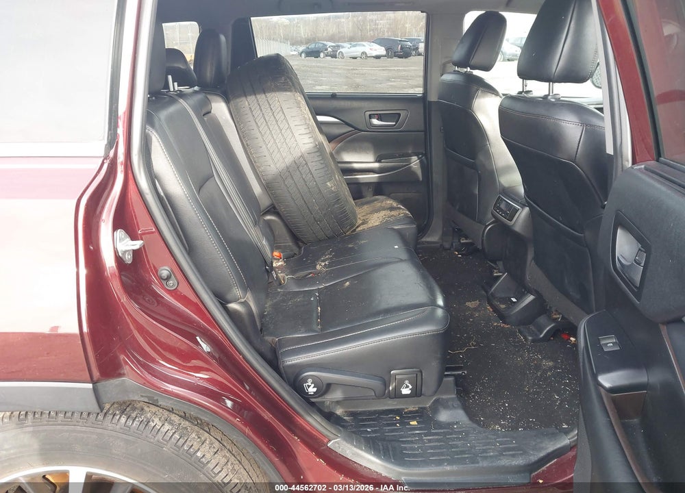 2019 TOYOTA HIGHLANDER XLE VIN: 5TDJZRFH1KS928976