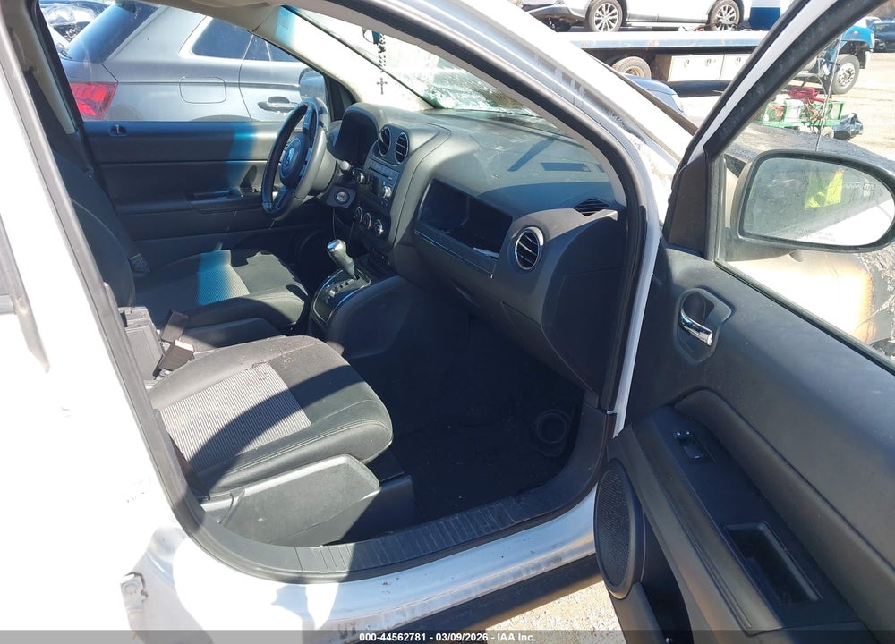 2012 JEEP COMPASS LATITUDE VIN: 1C4NJDEB4CD698081