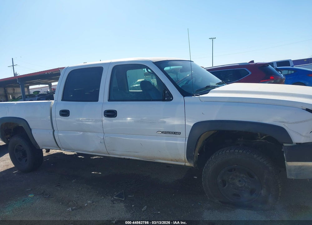 2005 CHEVROLET SILVERADO 2500HD WORK TRUCK VIN: 1GCHC23U05F821141