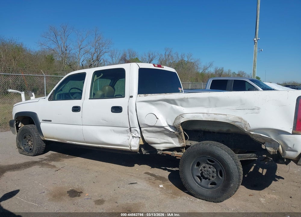 2005 CHEVROLET SILVERADO 2500HD WORK TRUCK VIN: 1GCHC23U05F821141