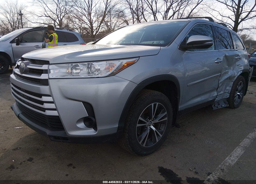 2019 TOYOTA HIGHLANDER LE VIN: 5TDBZRFH3KS916218