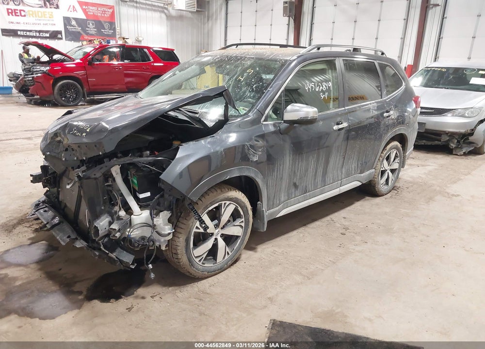 2019 SUBARU FORESTER TOURING VIN: JF2SKAWC6KH425609