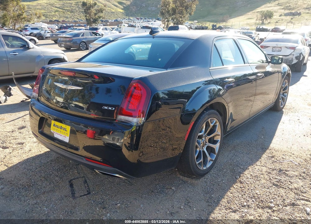 2018 CHRYSLER 300 TOURING VIN: 2C3CCAAG5JH308210