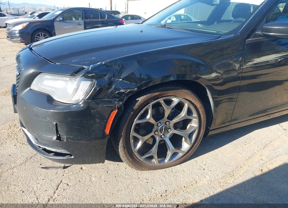 2018 CHRYSLER 300 TOURING VIN: 2C3CCAAG5JH308210