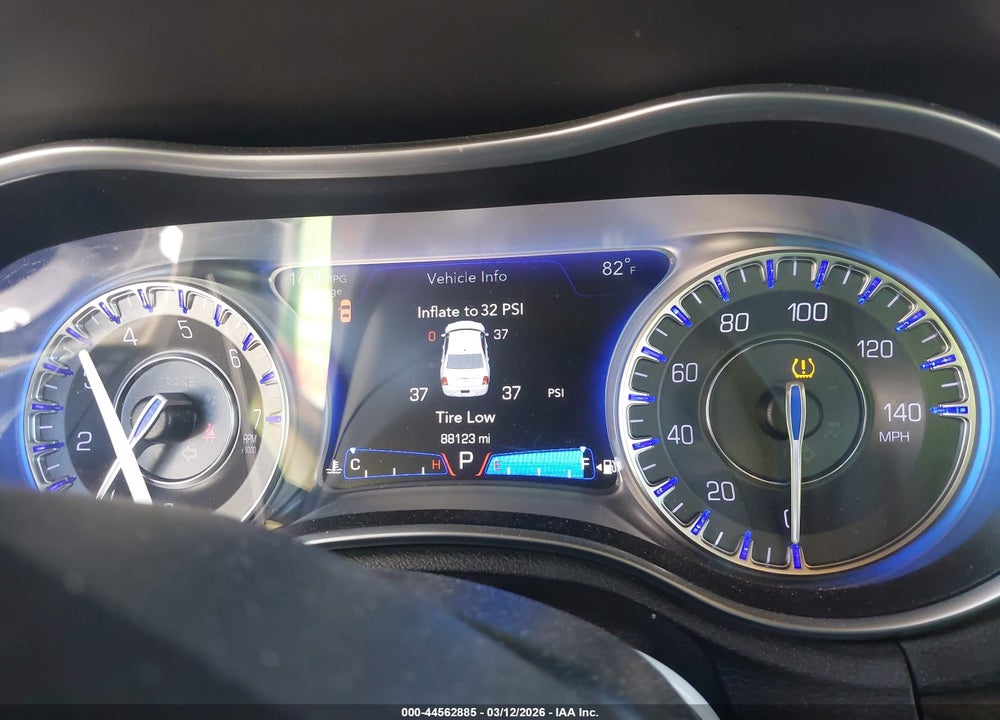 2018 CHRYSLER 300 TOURING VIN: 2C3CCAAG5JH308210
