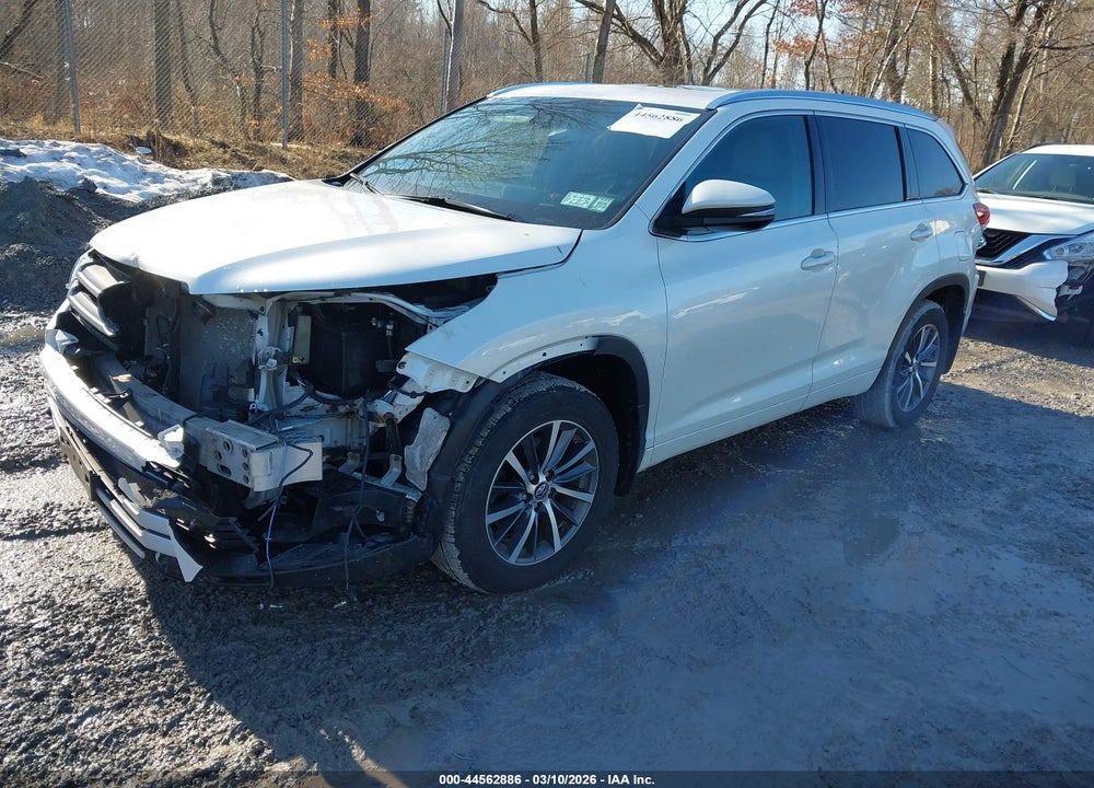2017 TOYOTA HIGHLANDER XLE VIN: 5TDJZRFH1HS473815