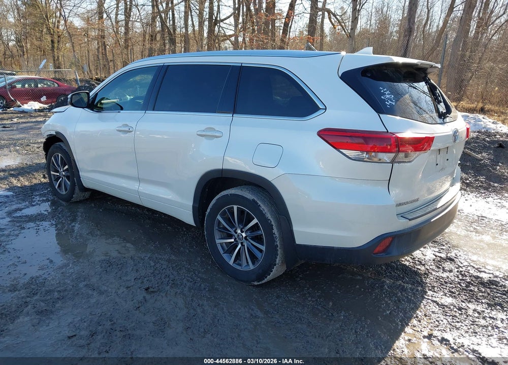 2017 TOYOTA HIGHLANDER XLE VIN: 5TDJZRFH1HS473815
