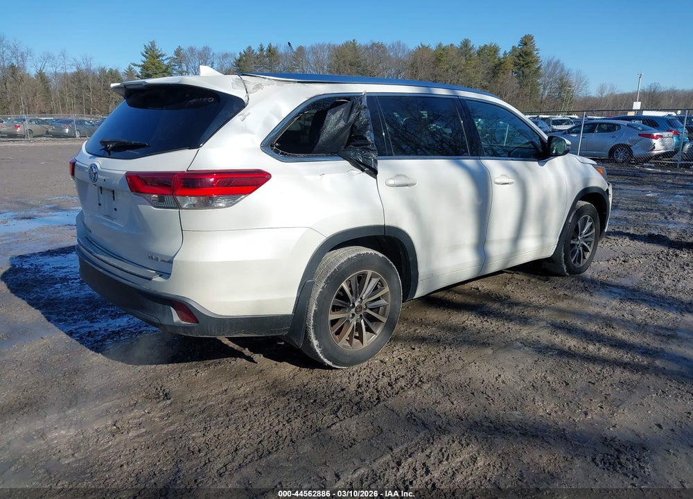 2017 TOYOTA HIGHLANDER XLE VIN: 5TDJZRFH1HS473815