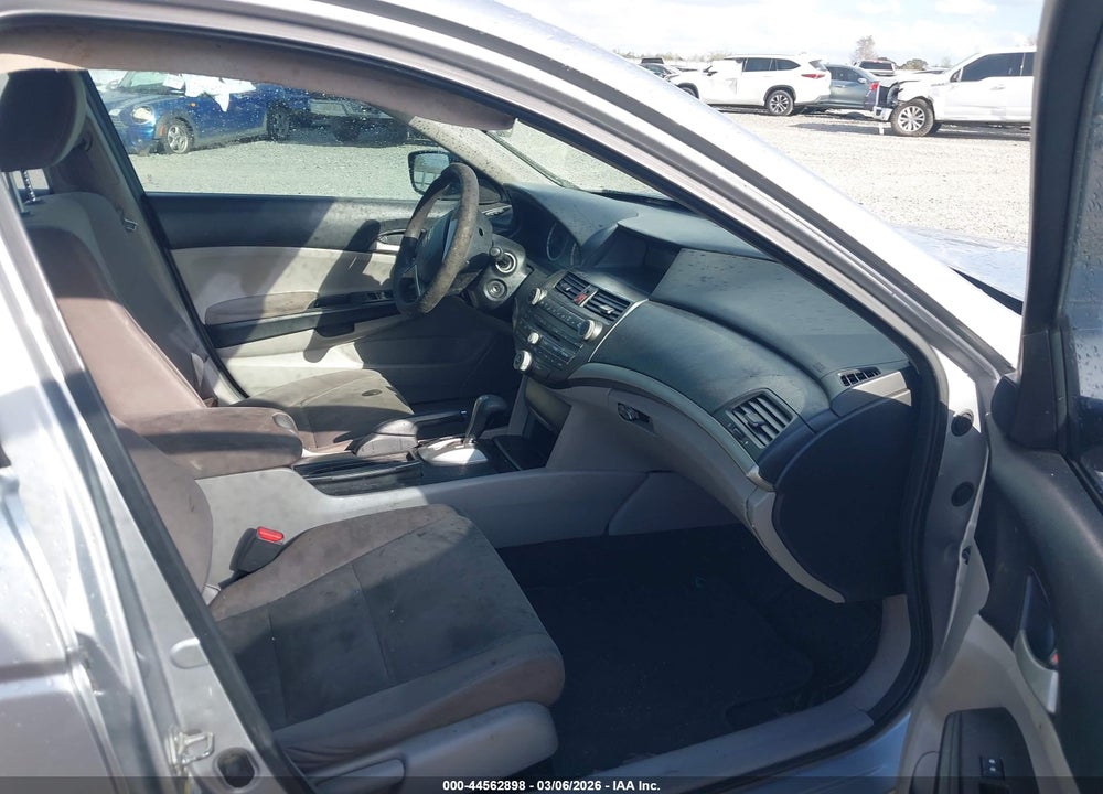 2012 HONDA ACCORD 2.4 LX VIN: 1HGCP2F38CA217592