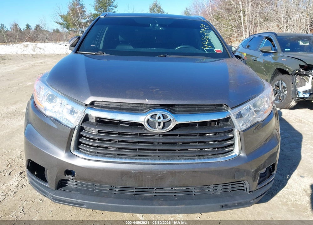 2015 TOYOTA HIGHLANDER XLE V6 VIN: 5TDJKRFH8FS137824