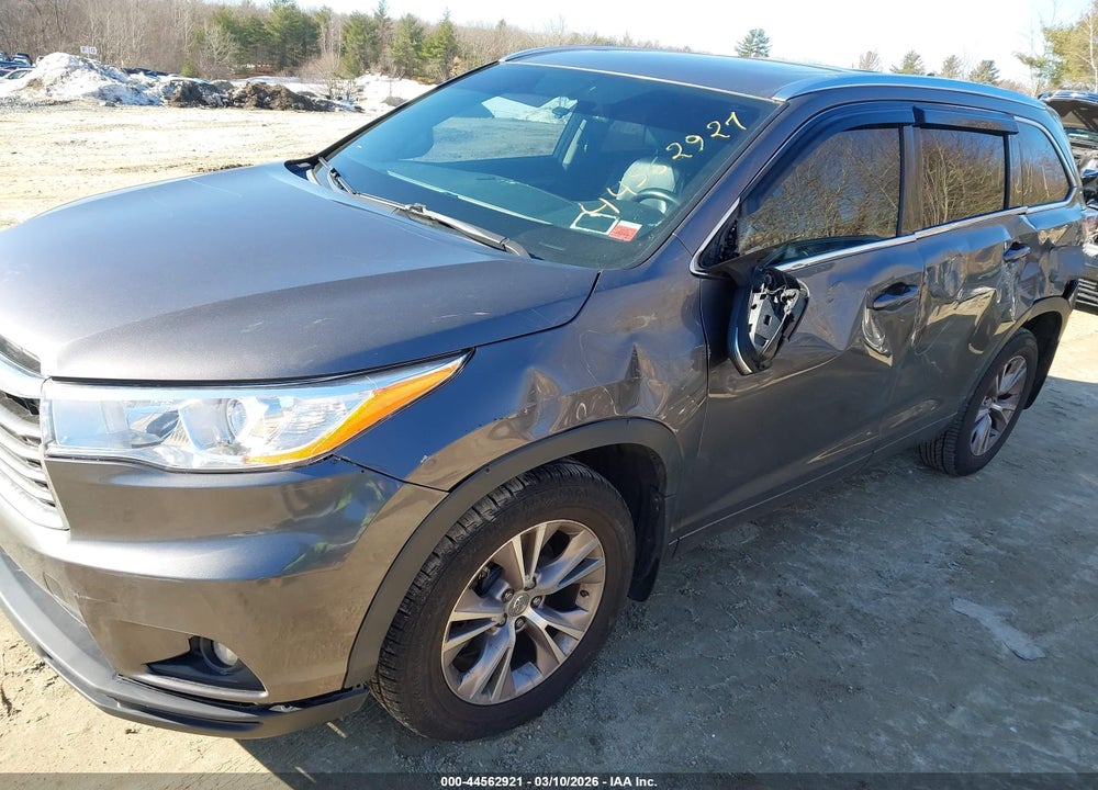 2015 TOYOTA HIGHLANDER XLE V6 VIN: 5TDJKRFH8FS137824