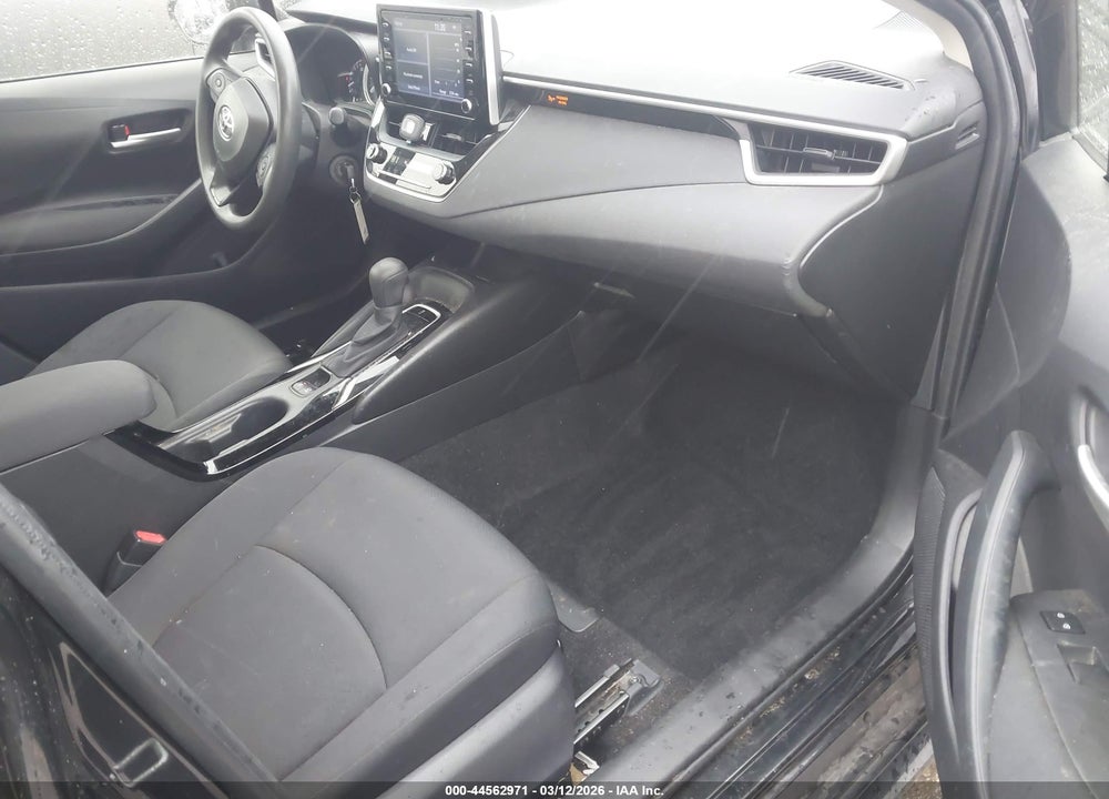 2020 TOYOTA COROLLA LE VIN: JTDEPRAE4LJ109589