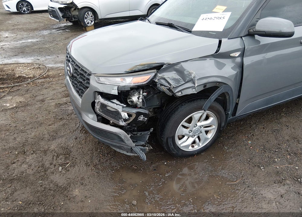 2021 HYUNDAI VENUE SE VIN: KMHRB8A3XMU073895