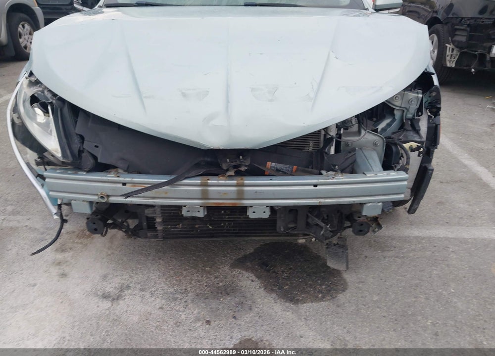 2014 LINCOLN MKZ HYBRID VIN: 3LN6L2LU6ER822929