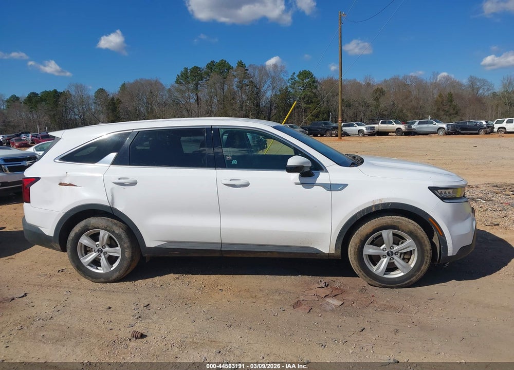 2021 KIA SORENTO LX VIN: 5XYRG4LC5MG021121