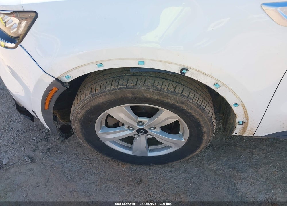 2021 KIA SORENTO LX VIN: 5XYRG4LC5MG021121