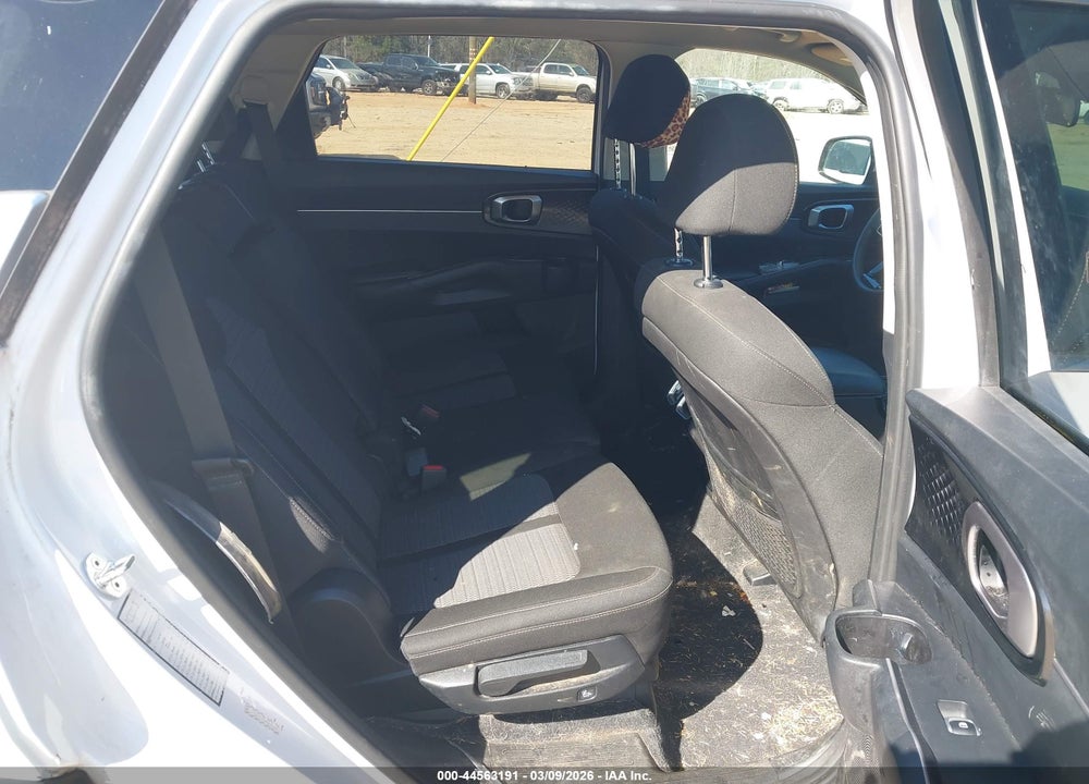 2021 KIA SORENTO LX VIN: 5XYRG4LC5MG021121