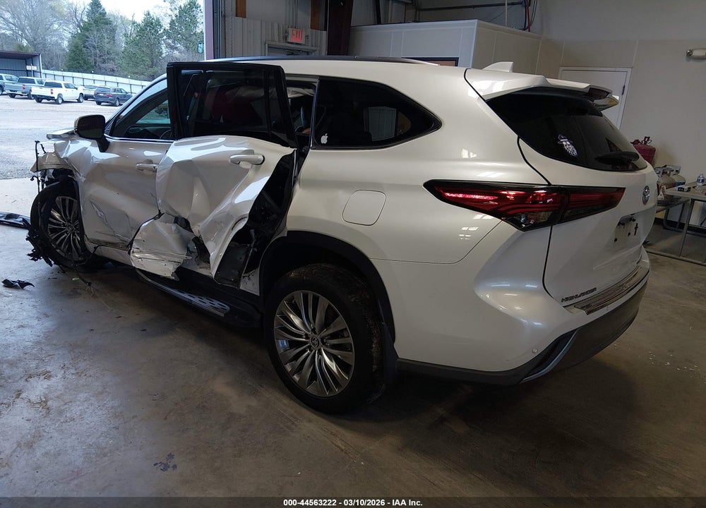 2022 TOYOTA HIGHLANDER PLATINUM VIN: 5TDFZRAH1NS125392