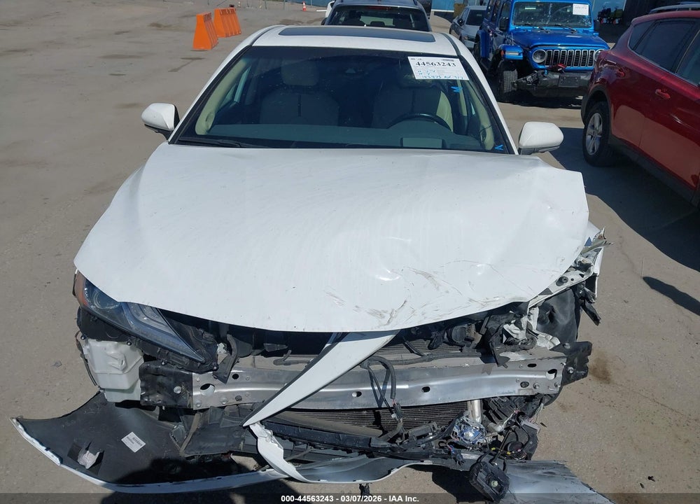 2019 TOYOTA CAMRY HYBRID XLE VIN: 4T1B21HK3KU514592
