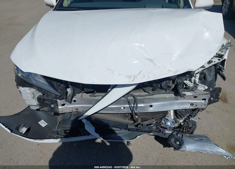 2019 TOYOTA CAMRY HYBRID XLE VIN: 4T1B21HK3KU514592