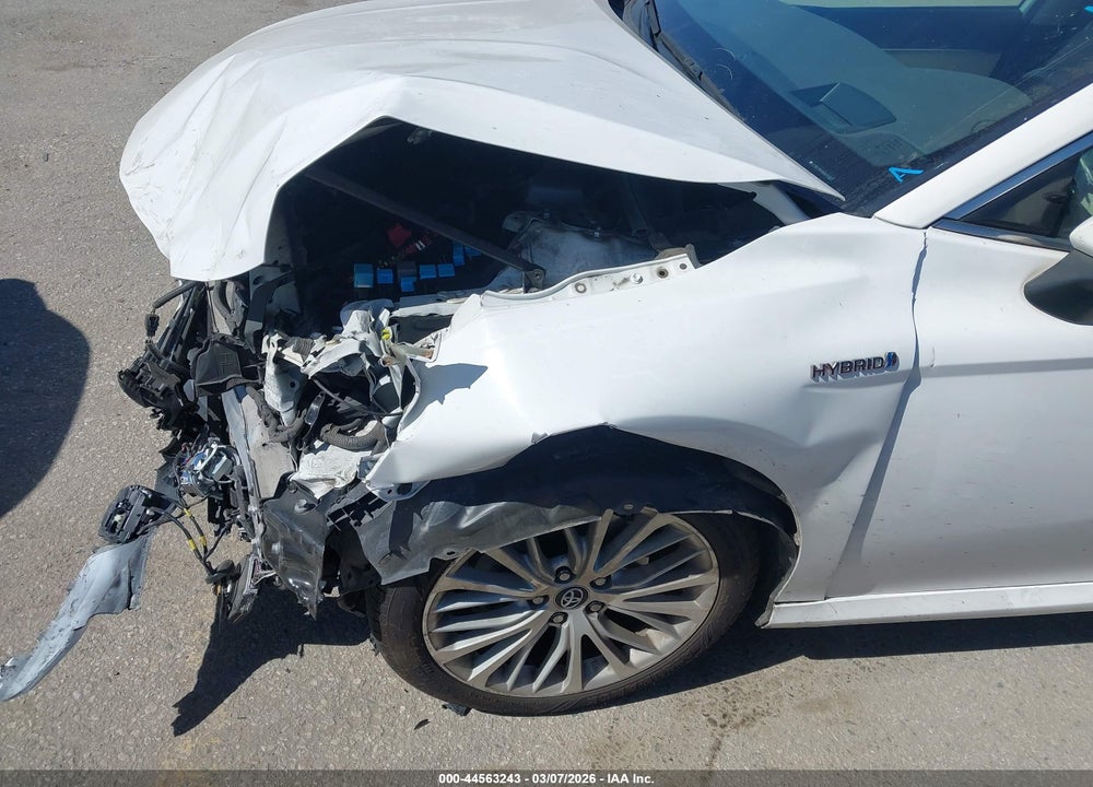 2019 TOYOTA CAMRY HYBRID XLE VIN: 4T1B21HK3KU514592