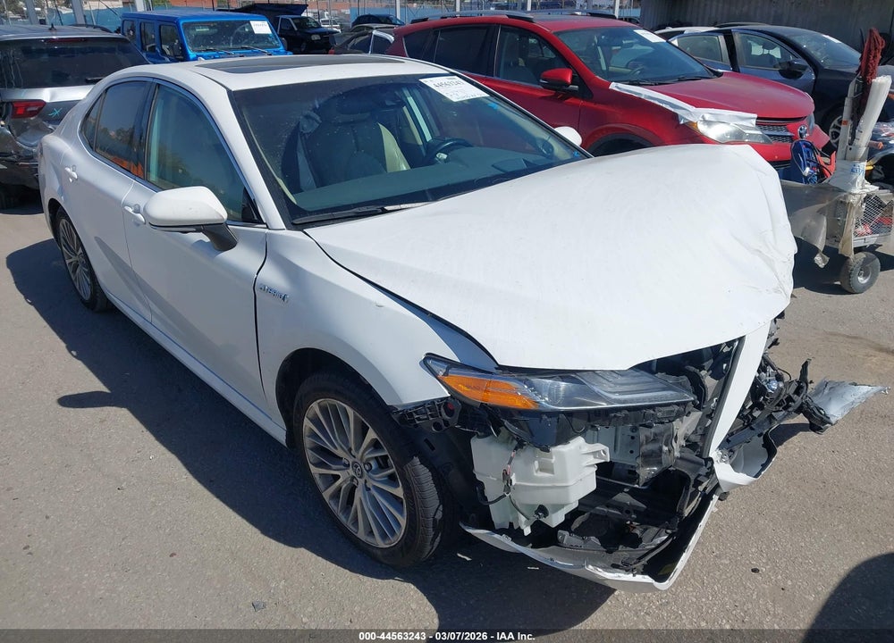 2019 TOYOTA CAMRY HYBRID XLE VIN: 4T1B21HK3KU514592