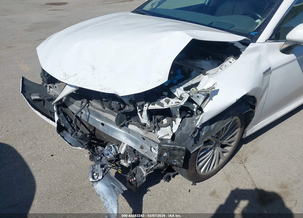 2019 TOYOTA CAMRY HYBRID XLE VIN: 4T1B21HK3KU514592
