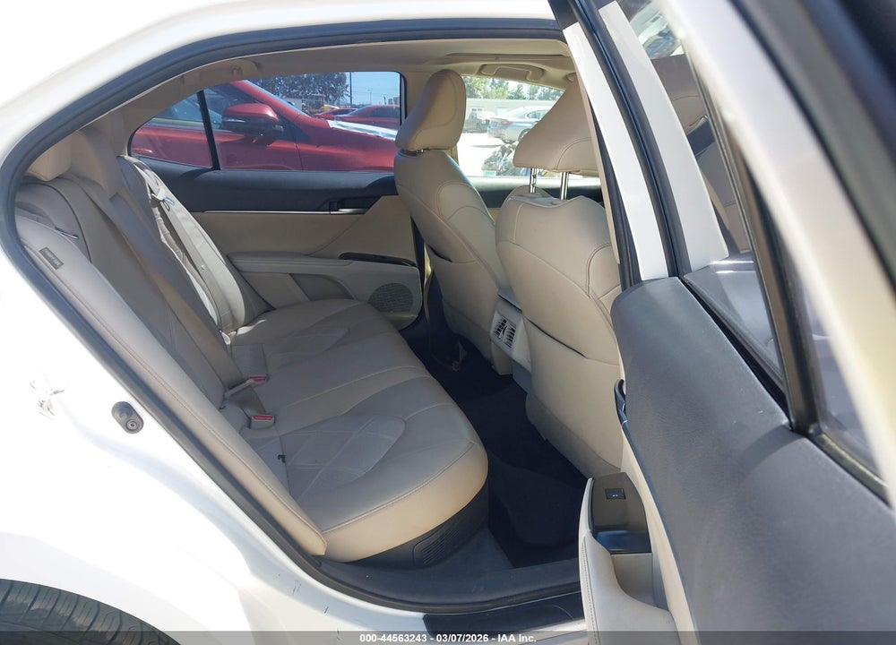 2019 TOYOTA CAMRY HYBRID XLE VIN: 4T1B21HK3KU514592