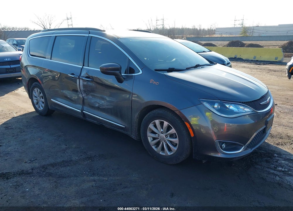 2017 CHRYSLER PACIFICA TOURING-L VIN: 2C4RC1BG7HR797203